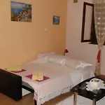 A.teskera Apartment