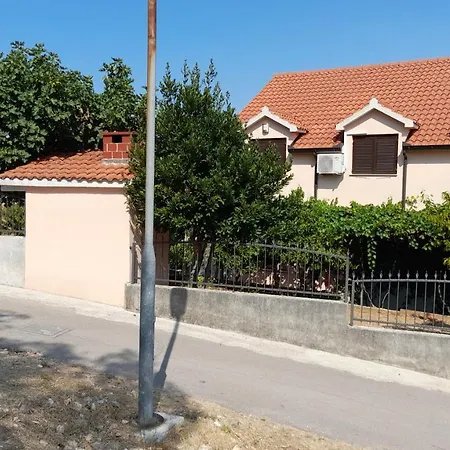 A.teskera Apartmán