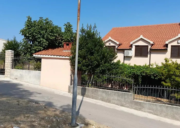 A.teskera Apartmán *